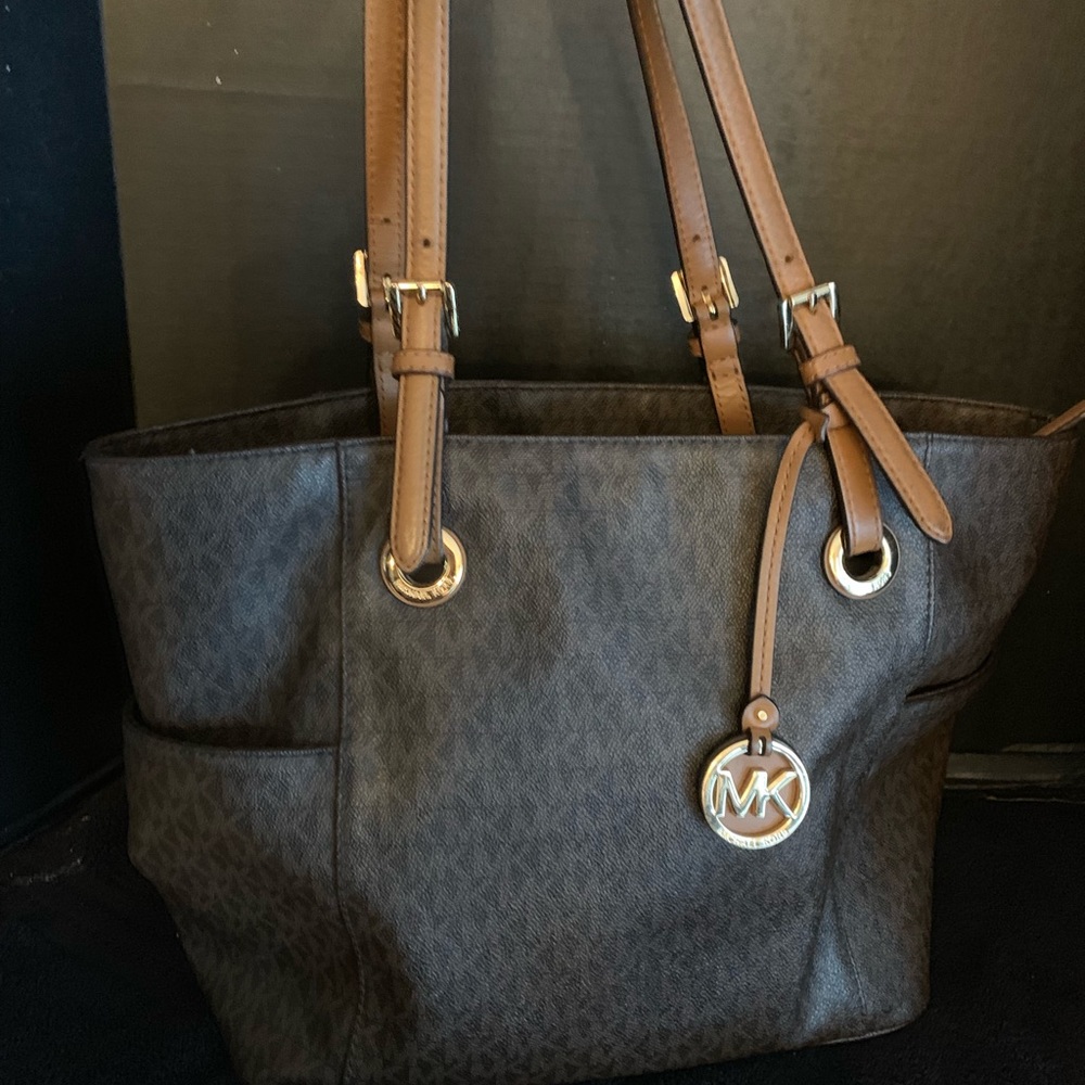 Mk shoulder bag